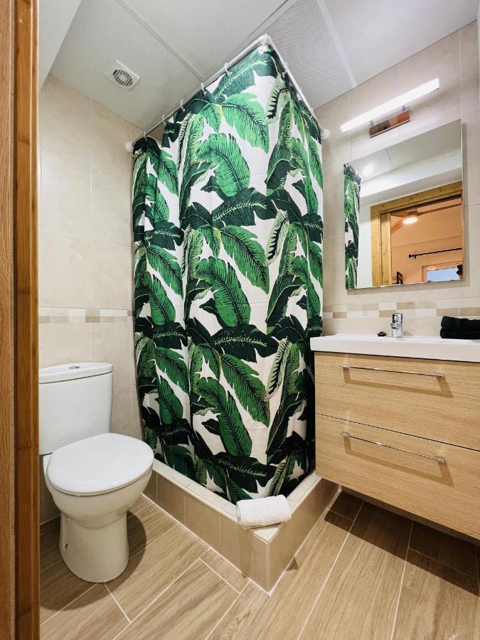 Nanit Rooms Ibiza Hostal Santa Eularia des Riu Exteriör bild