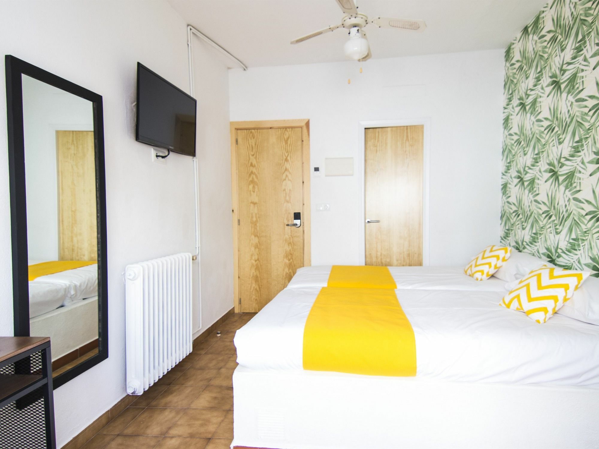Nanit Rooms Ibiza Hostal Santa Eularia des Riu Exteriör bild